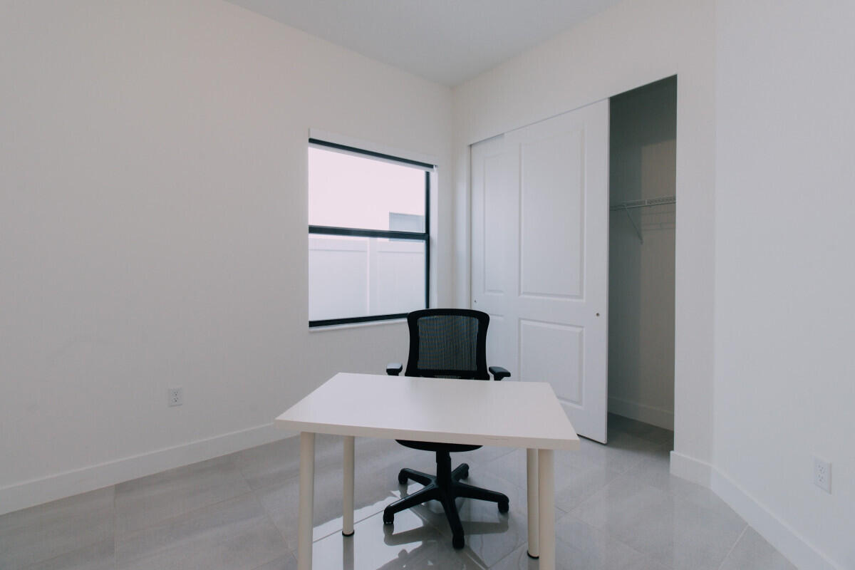 17451 Southwest 41st Street Miramar, FL 33029 - Photo 17 of 21 17