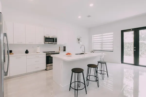 $875,000 | 17451 Southwest 41st Street, Miramar, FL 33029