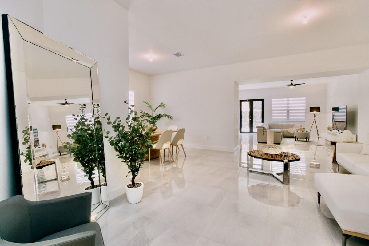 17451 Southwest 41st Street Miramar, FL 33029 - Photo 4 of 21 5