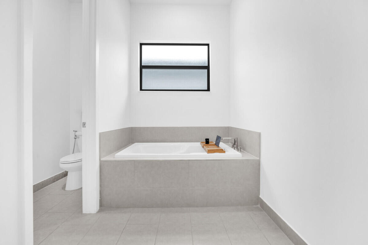 17451 Southwest 41st Street Miramar, FL 33029 - Photo 10 of 21 10