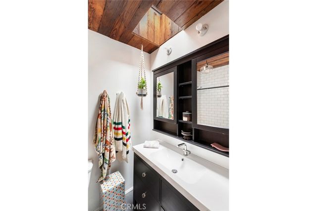 $3,350 | 956 Vernon Court, Unit A, Venice, CA 90291