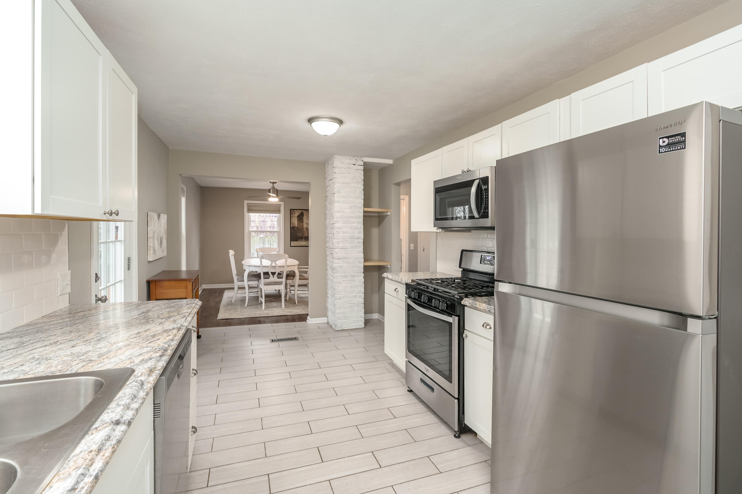 2113 Paddington Road Kalamazoo, MI 49001 - Photo 8 of 24 Paddington_Rd_2113_Kalamazoo_49001-12