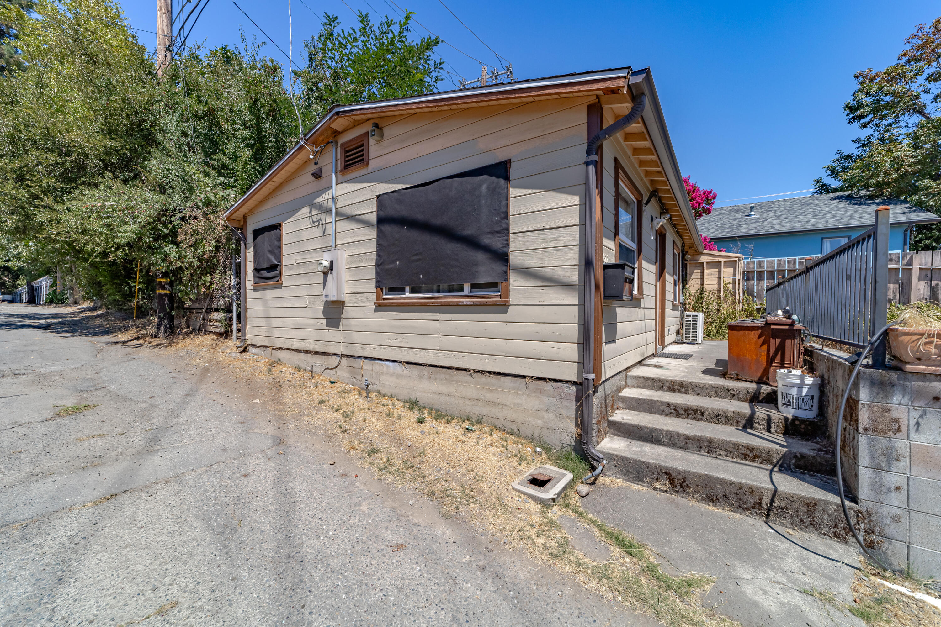646 Locust Street Garberville, CA 95542 - Photo 57 of 58 57-646 Locust-137