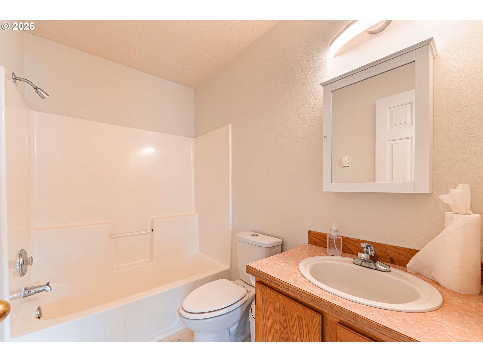 4096 South E Street Springfield, OR 97478 - Photo 15 of 37 Gallery Image 15