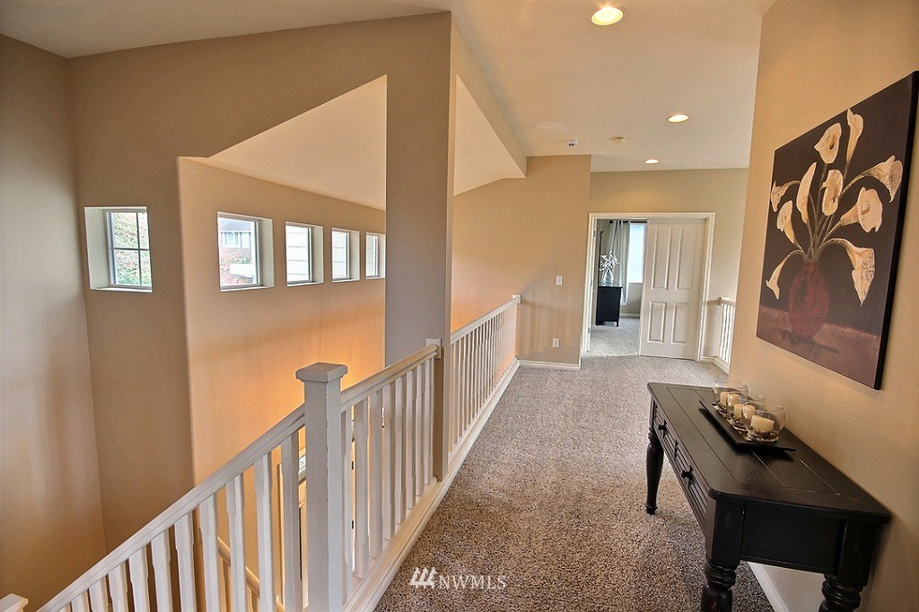 27643 Maple Ridge Way Southeast Maple Valley, WA 98038 - Photo 22 of 40