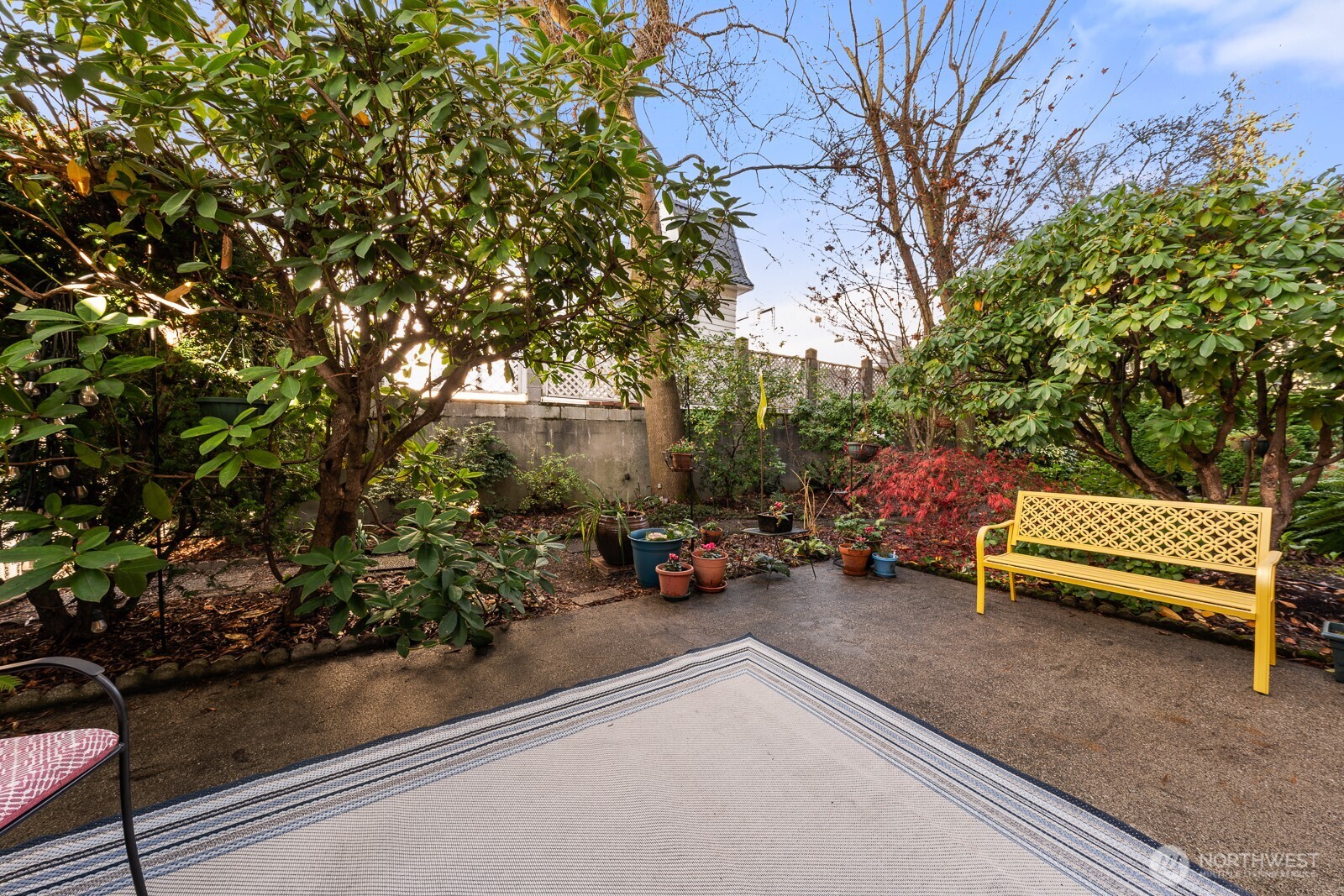 912 3rd Avenue West, Unit 101 Seattle, WA 98119 - Photo 22 of 27