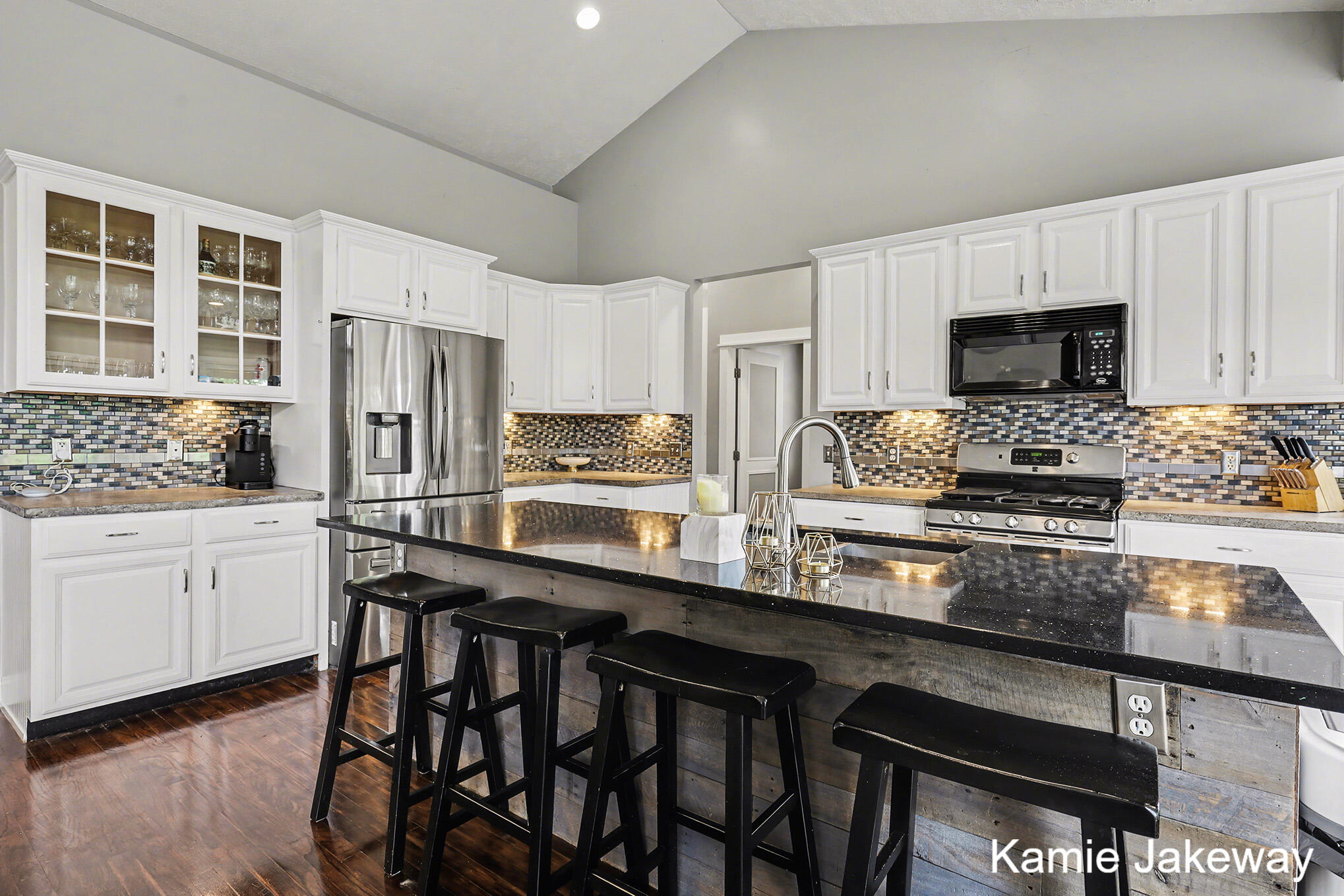 5093 Clear Ridge Drive Ada, MI 49301 - Photo 11 of 41 kitchen