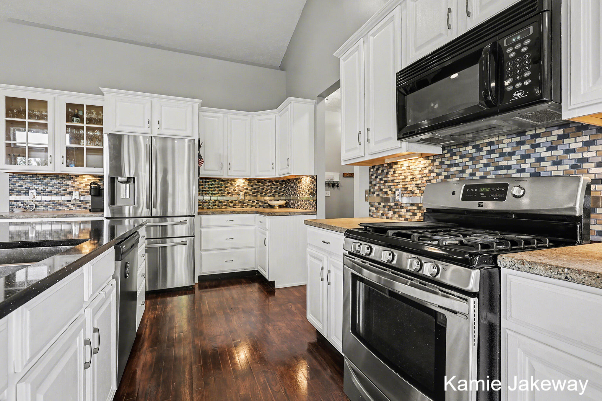 5093 Clear Ridge Drive Ada, MI 49301 - Photo 14 of 41 kitchen