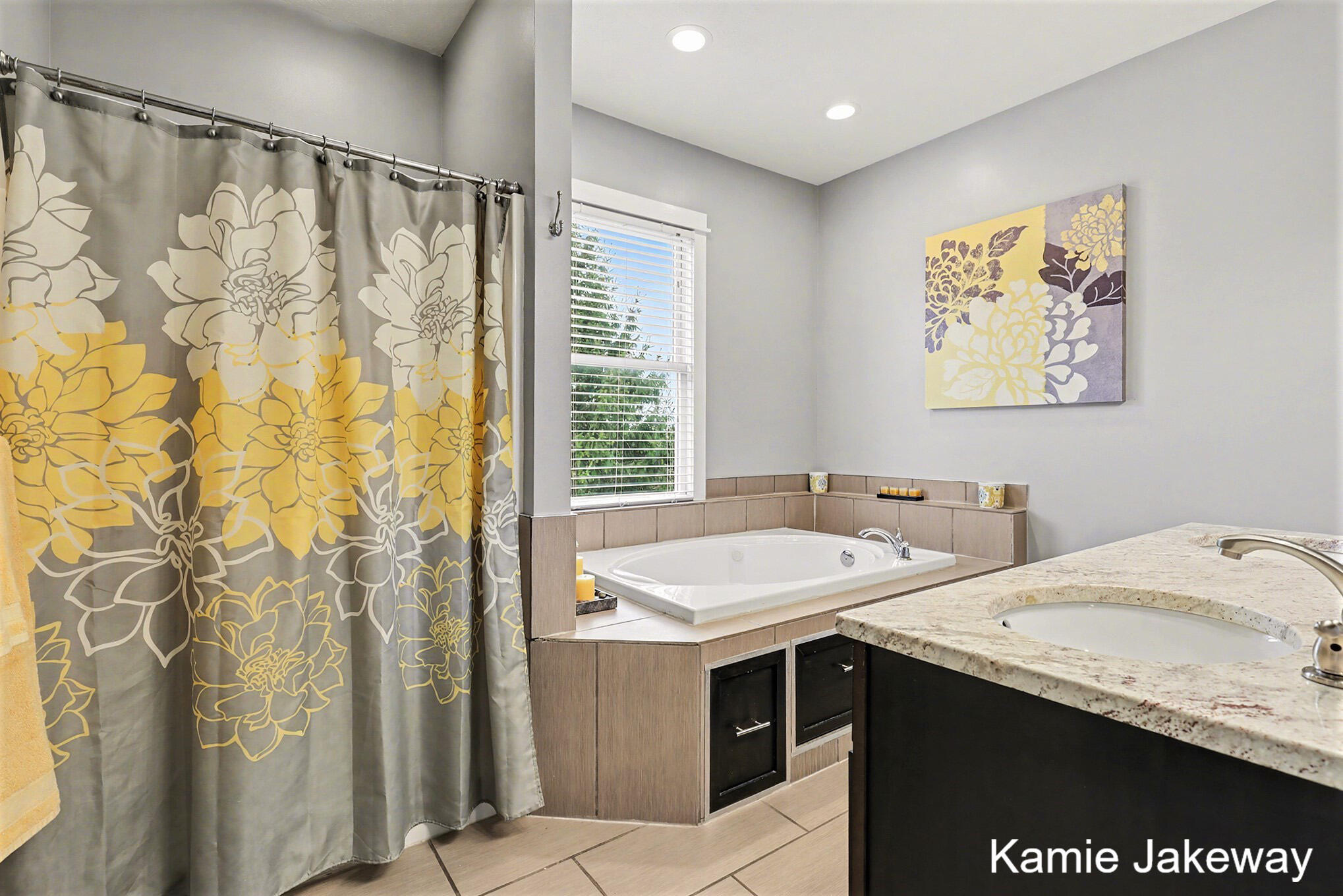 5093 Clear Ridge Drive Ada, MI 49301 - Photo 19 of 41 Primary Bath