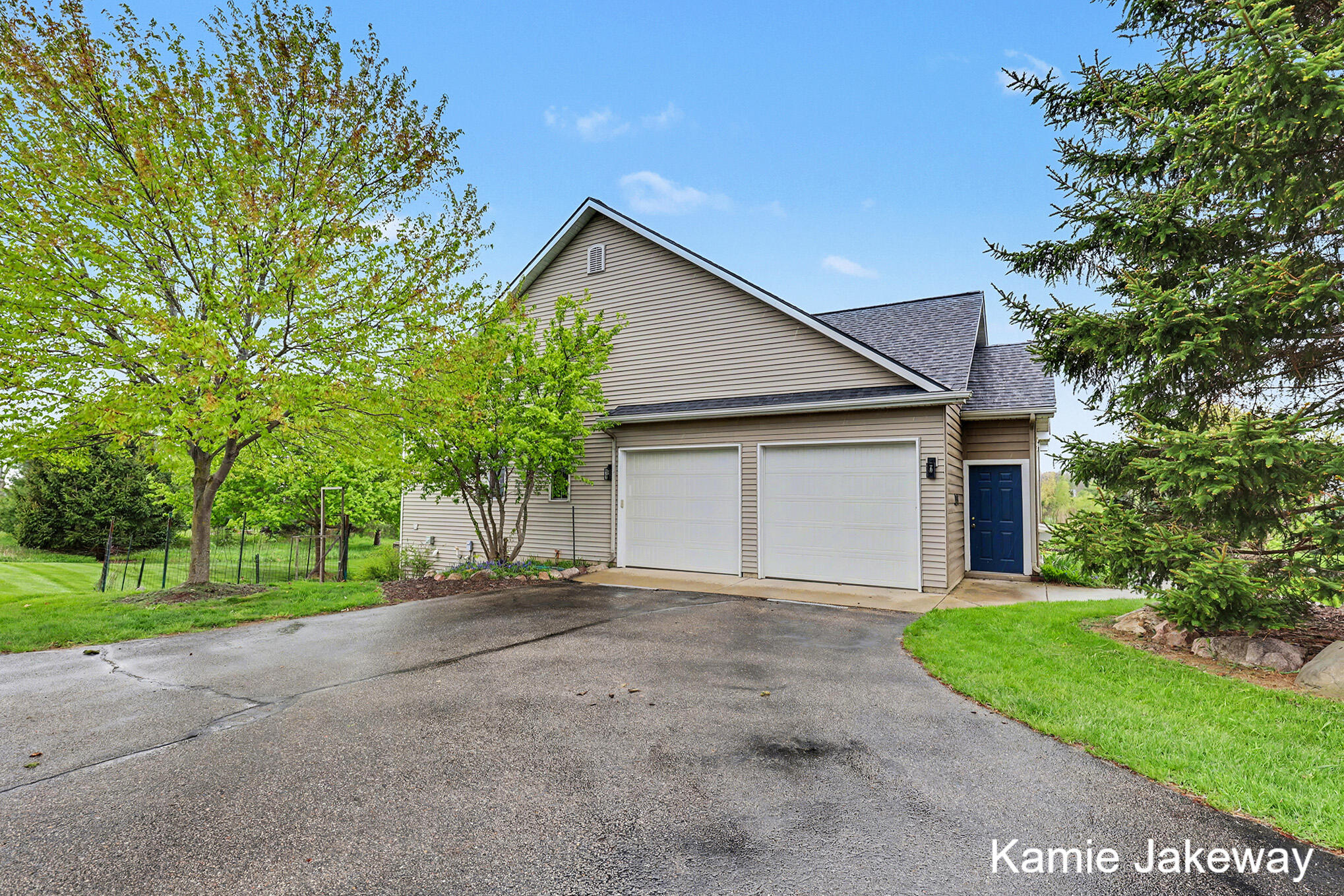 5093 Clear Ridge Drive Ada, MI 49301 - Photo 4 of 41 5093 Clear Ridge