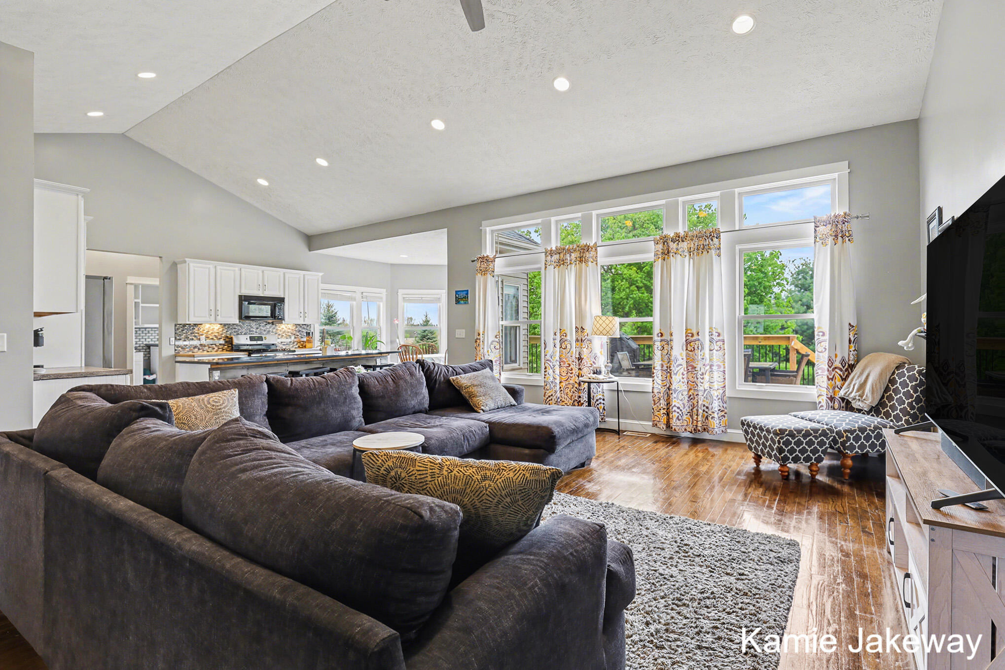 5093 Clear Ridge Drive Ada, MI 49301 - Photo 7 of 41 Living room
