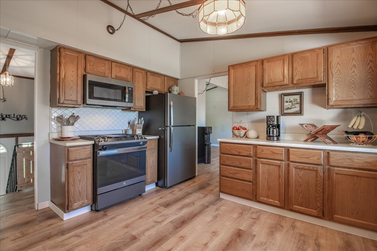 1667 South Raddant Road Batavia, IL 60510 - Photo 3 of 21 Gallery Image 3