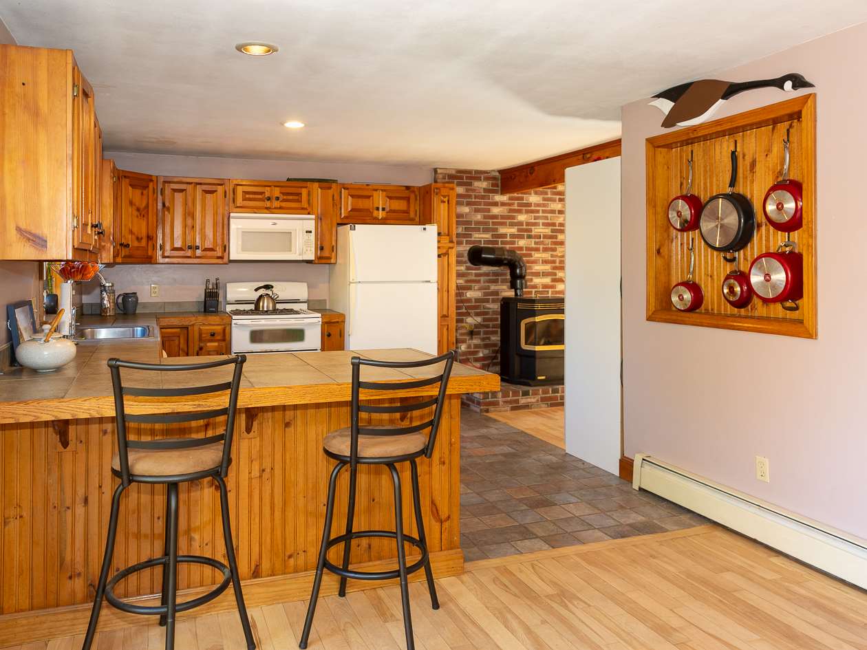 40 Delaney Road Epping, NH 03042 - Photo 11 of 39 Gallery Image 11
