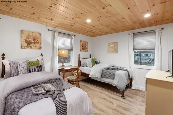 $520,000 | 43-45 Elm Street, Bristol, NH 03222
