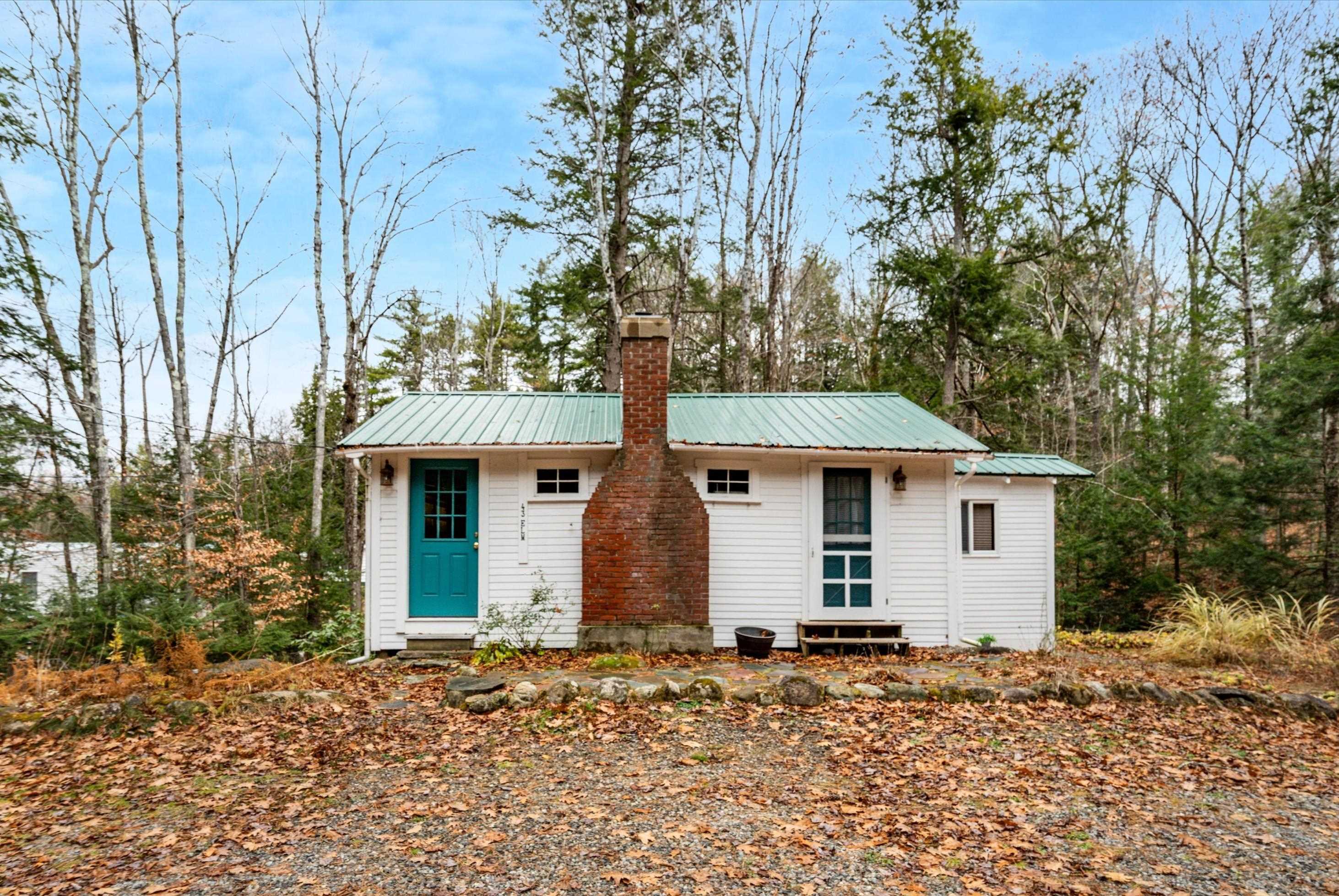 43-45 Elm Street Bristol, NH 03222 - Photo 5 of 48