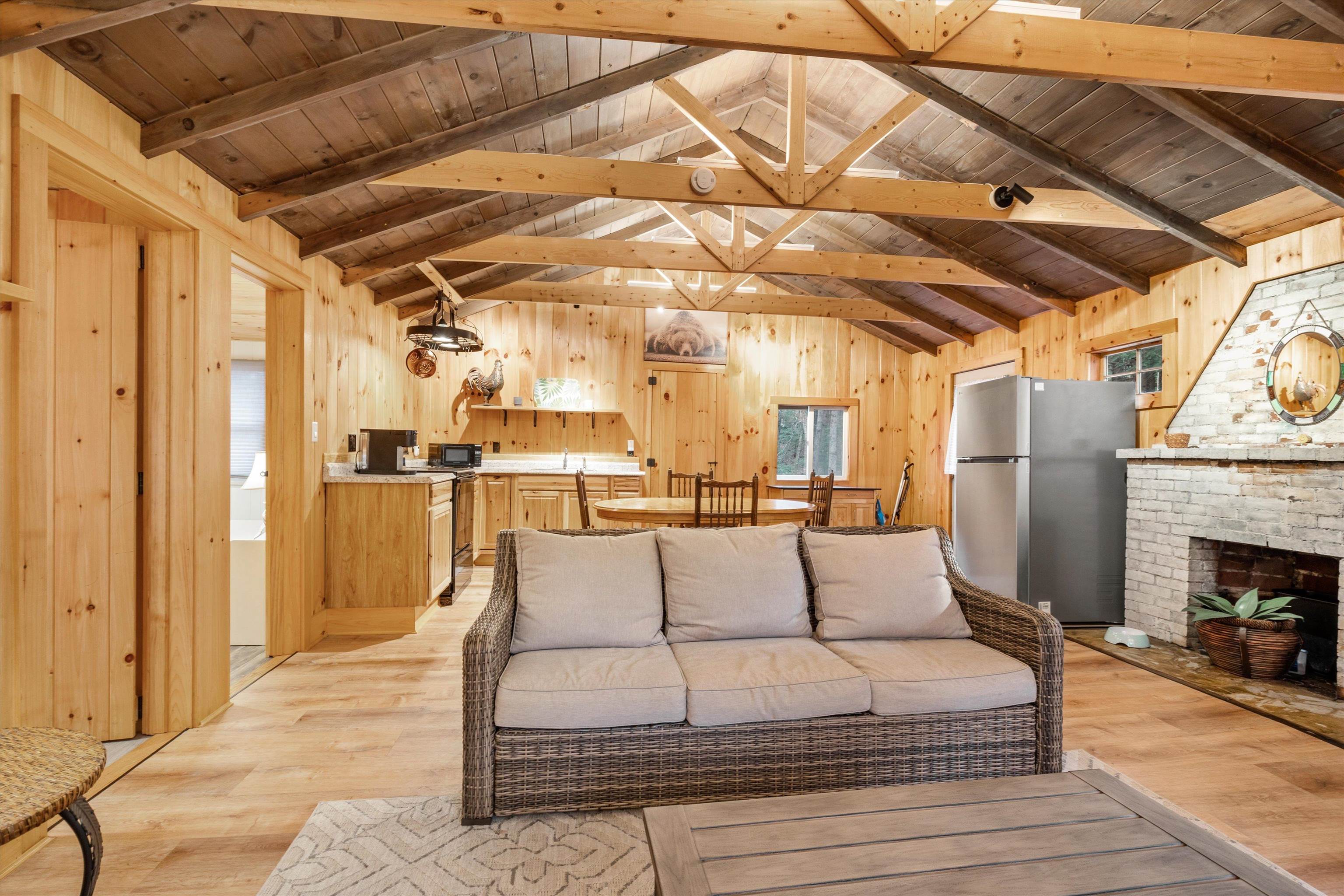 43-45 Elm Street Bristol, NH 03222 - Photo 9 of 48