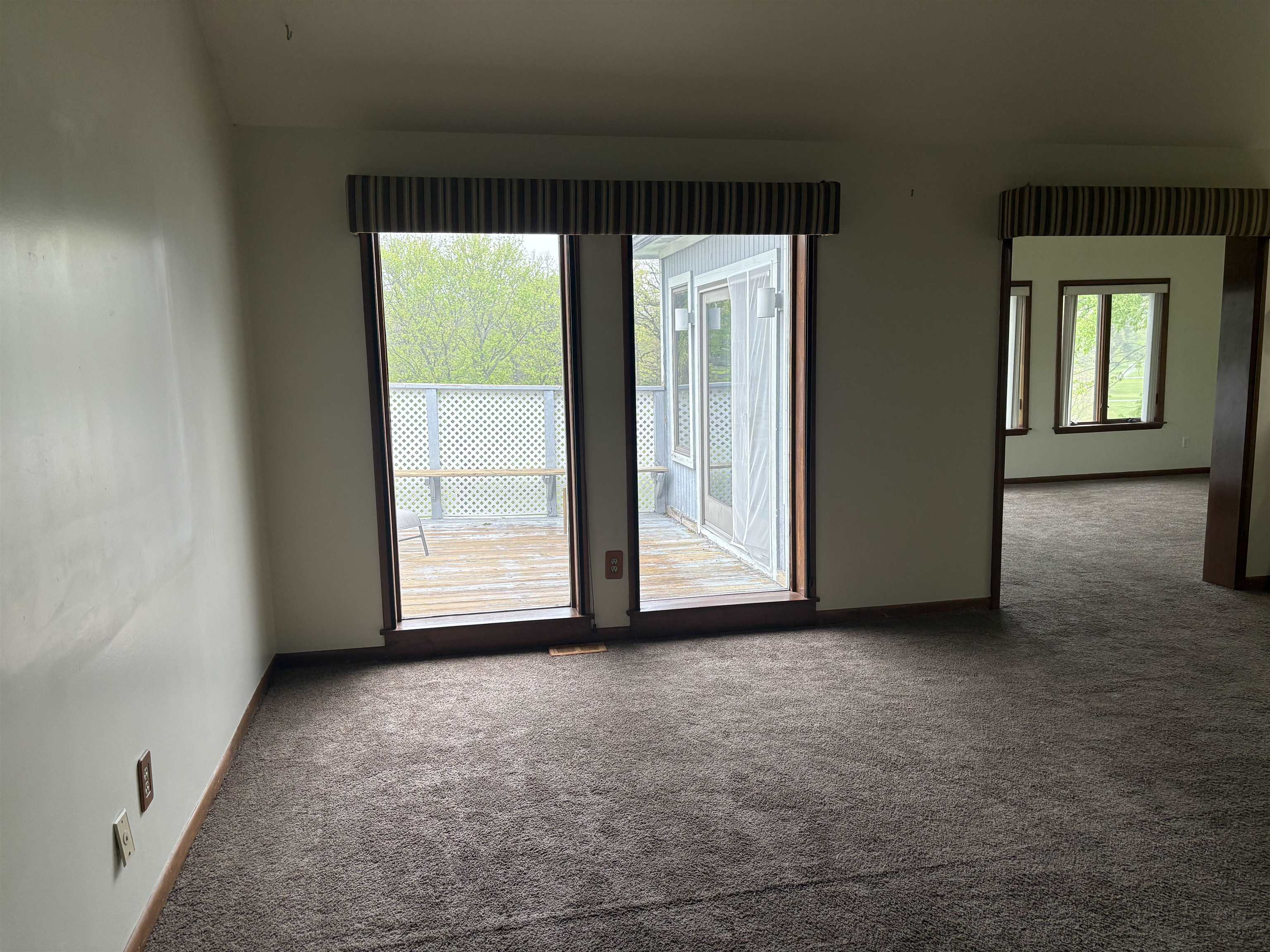 1390 Flushing Road Flushing, MI 48433 - Photo 14 of 33