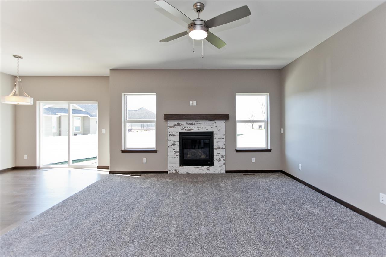 411 Main Street South Center Point, IA 52213 - Photo 7 of 37 Gallery Image 7