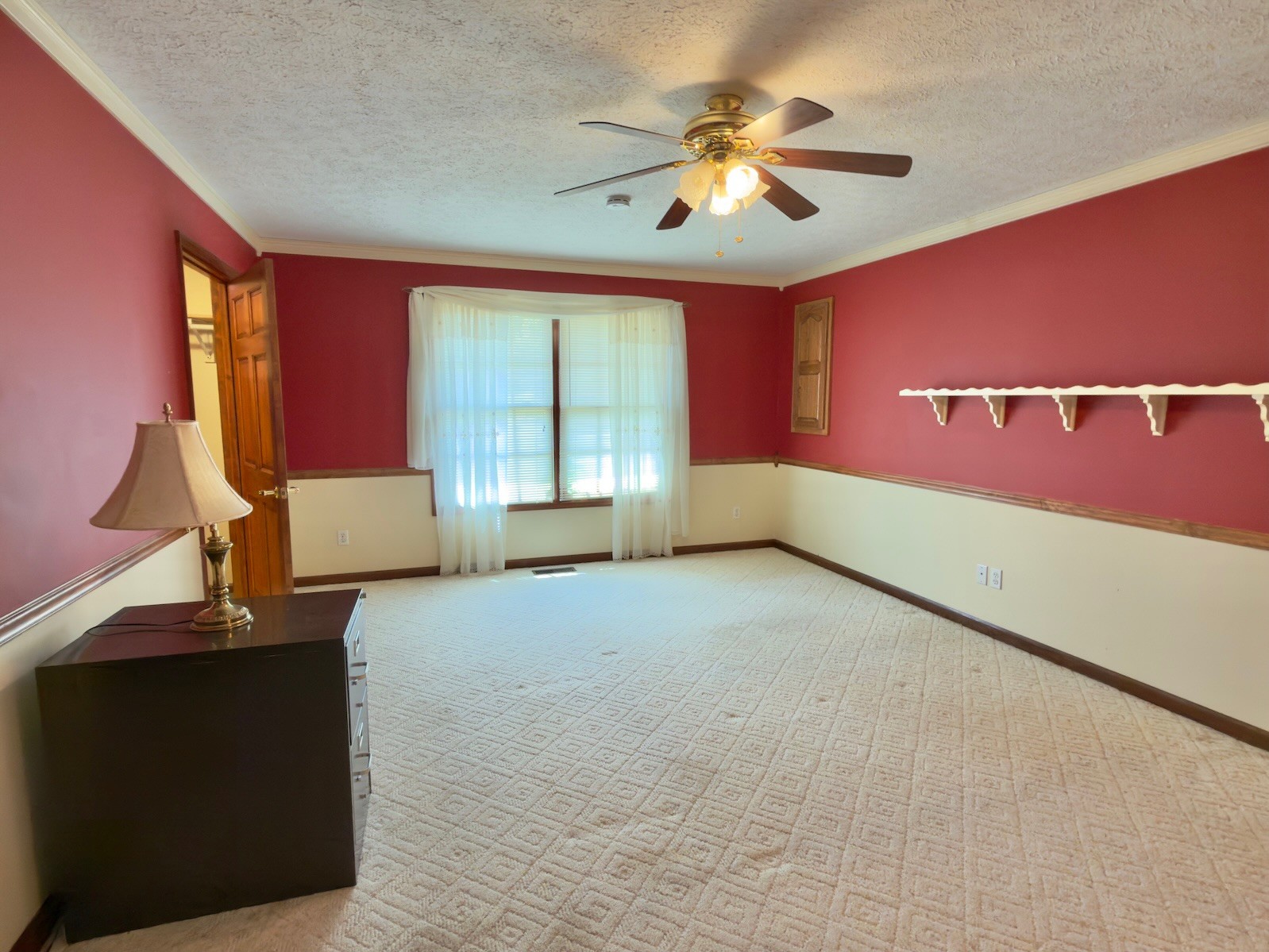 4929 Fountain Grove Road Morrison, TN 37357 - Photo 22 of 33 a view of an empty room with a window