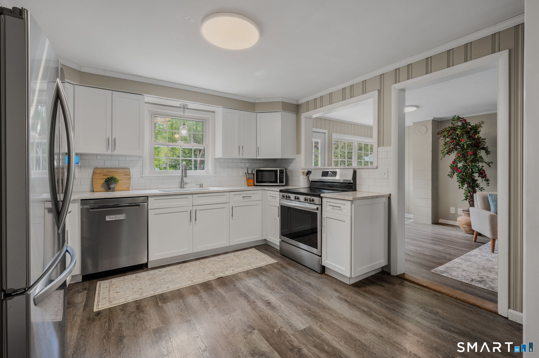 65 Flat Iron Road Guilford, CT 06437 - Photo 10 of 40