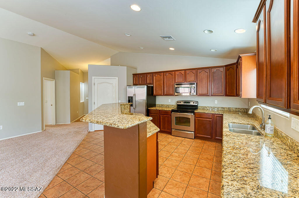 7758 East Jack Oak Road Tucson, AZ 85756 - Photo 14 of 27
