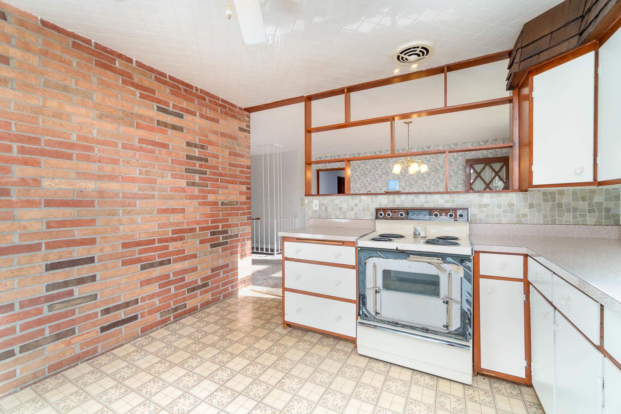 2484 Swanson Road Portage, IN 46368 - Photo 9 of 25 Gallery Image 9
