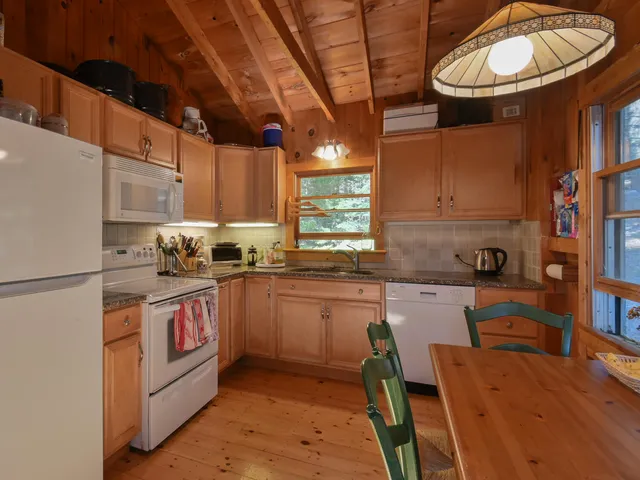 $485,000 | 70 Island Retreat Road, Swans Island, ME 04685