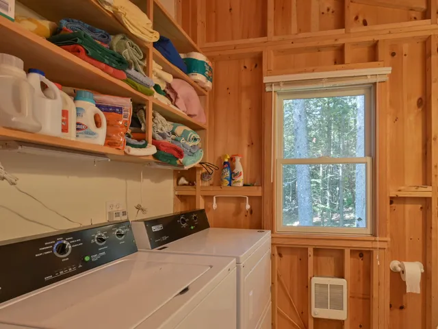 $485,000 | 70 Island Retreat Road, Swans Island, ME 04685