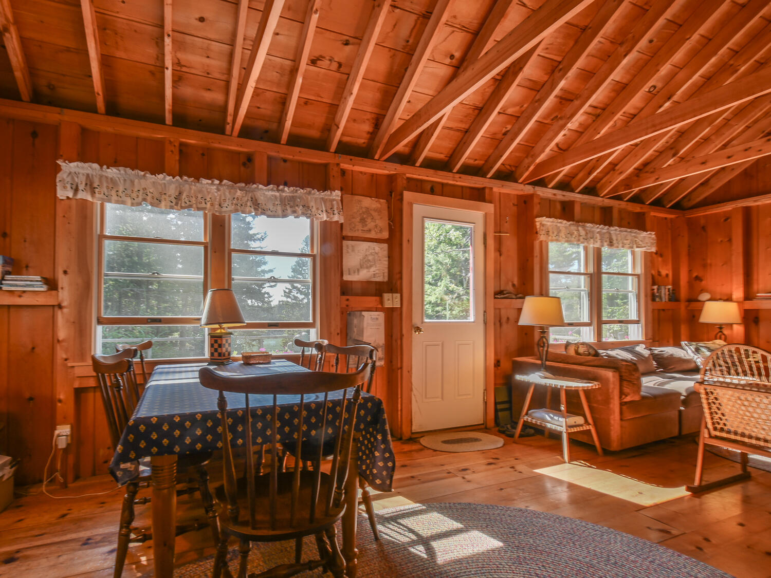 70 Island Retreat Road Swans Island, ME 04685 - Photo 7 of 35 Dining