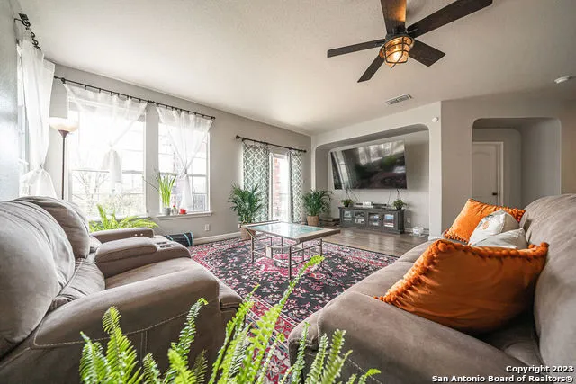 $2,750 | 13506 Misty View, San Antonio, TX 78245