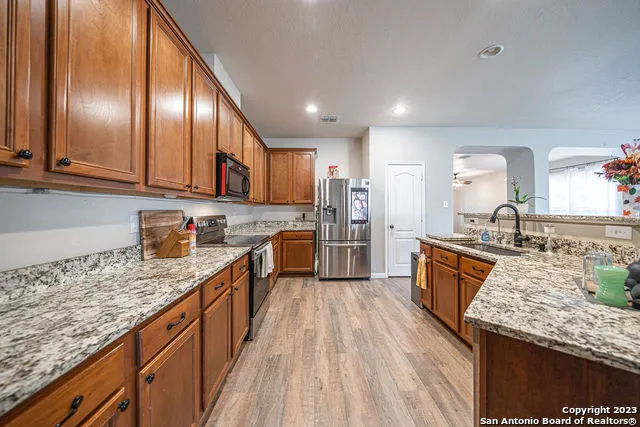 $2,750 | 13506 Misty View, San Antonio, TX 78245