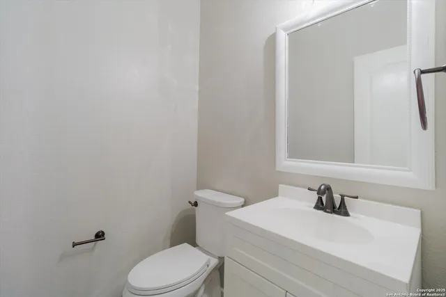 $2,750 | 13506 Misty View, San Antonio, TX 78245