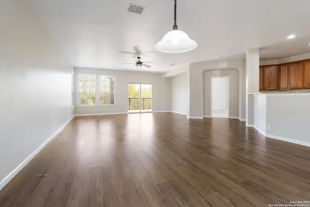 $2,750 | 13506 Misty View, San Antonio, TX 78245