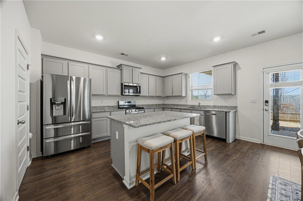 5400 Andrew Lane Lithonia, GA 30038 - Photo 3 of 35