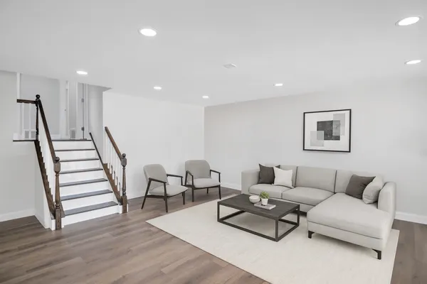 $539,000 | 615 Cordial Drive, Des Plaines, IL 60018