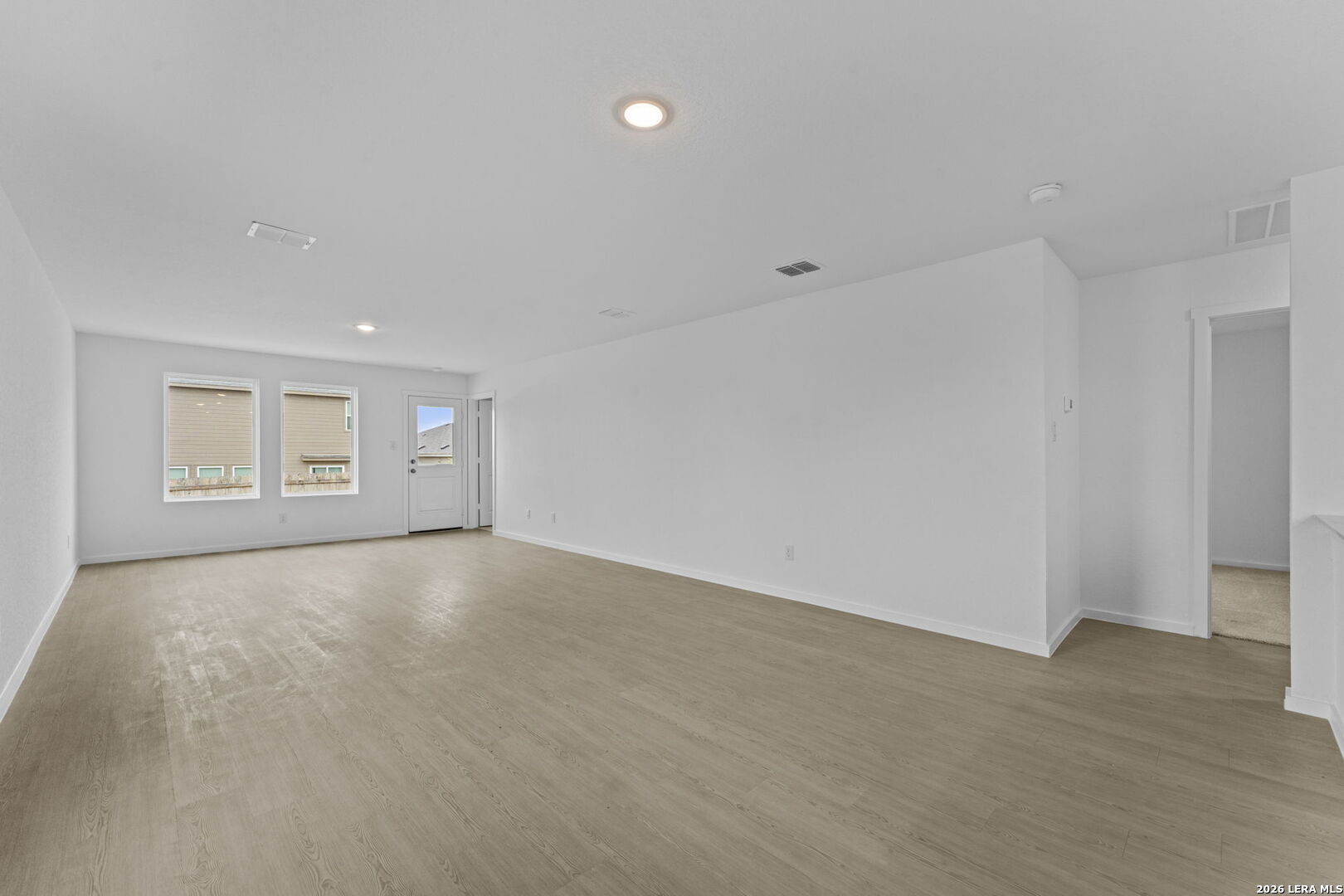 2068 Powell Place Converse, TX 78109 - Photo 9 of 27