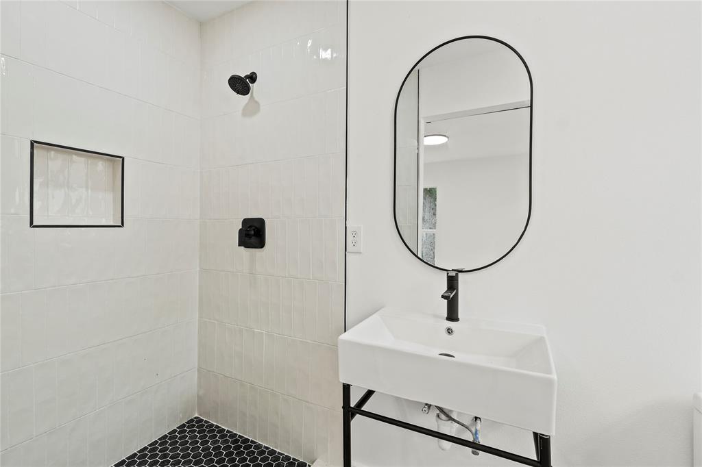 7734 Bruton Road Dallas, TX 75217 - Photo 11 of 11