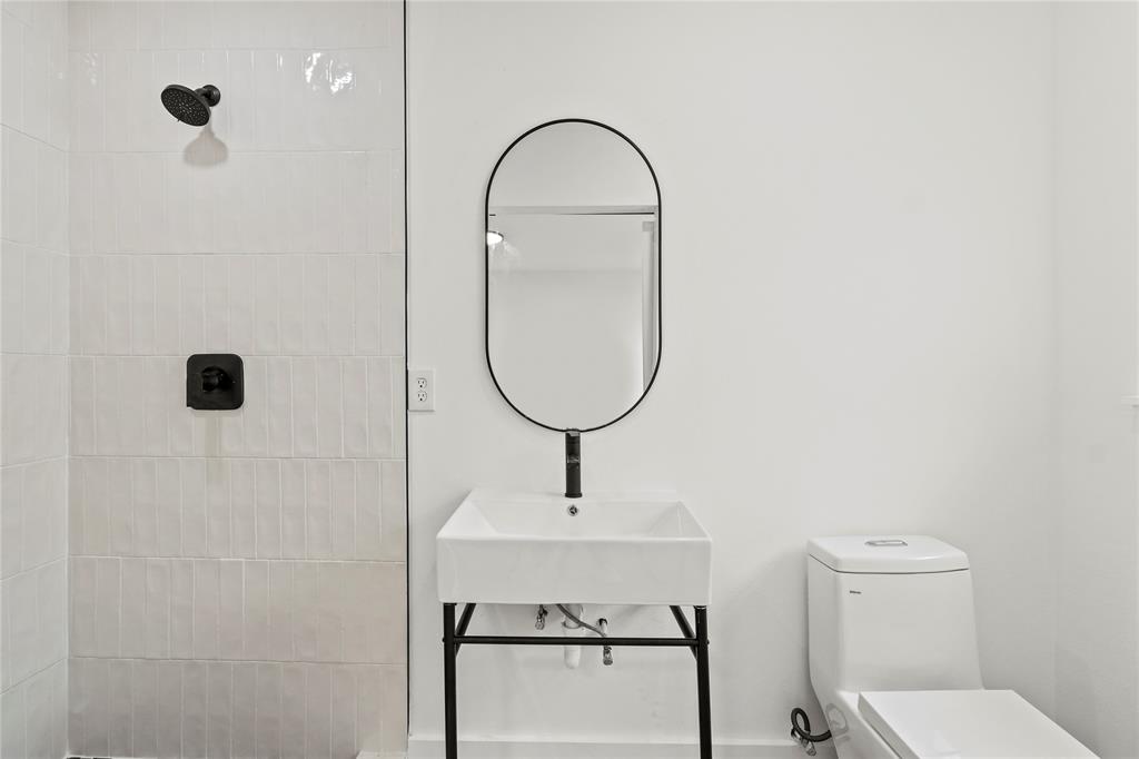 7734 Bruton Road Dallas, TX 75217 - Photo 10 of 11