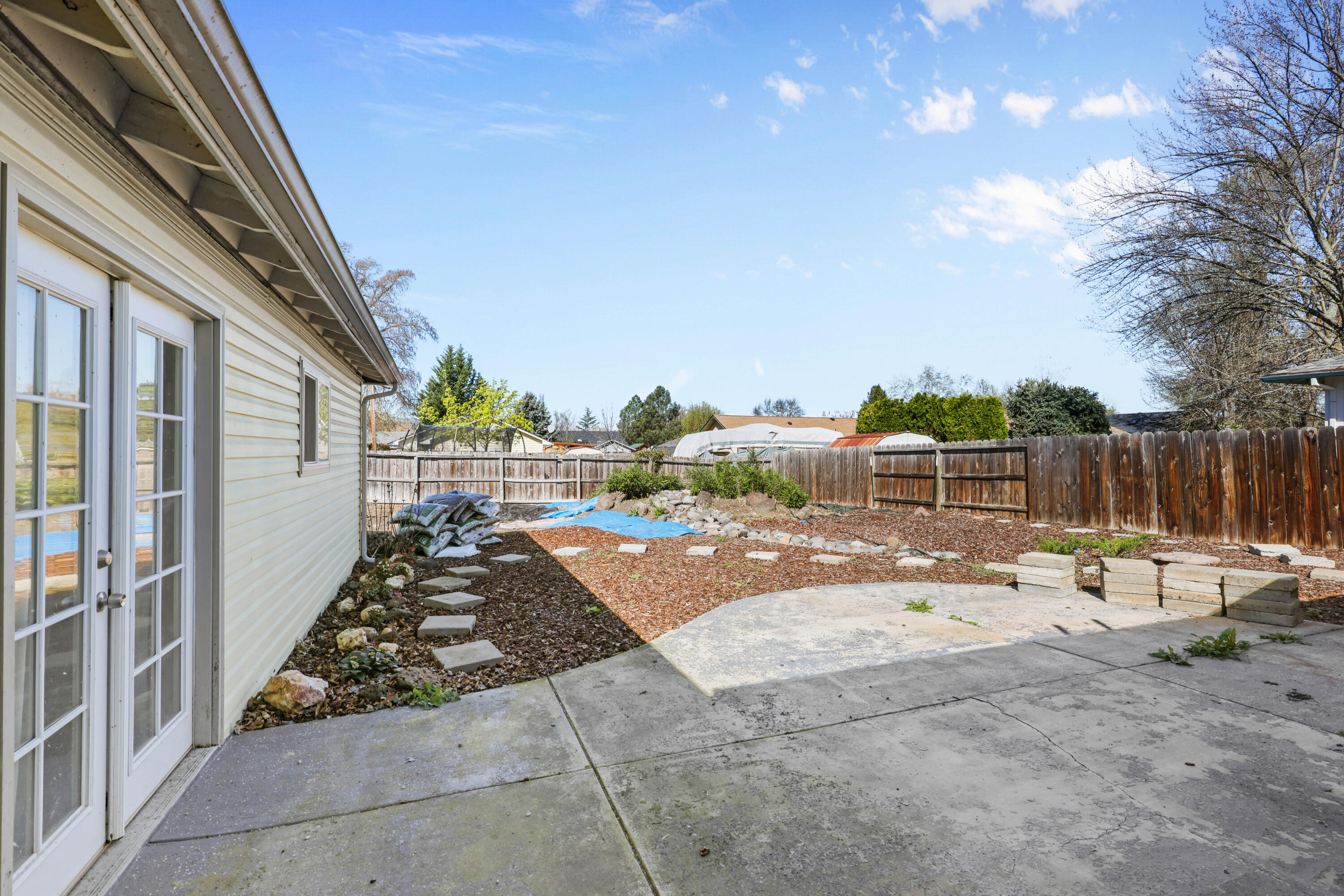 2987 Delta Waters Road Medford, OR 97504 - Photo 17 of 27 EP1A0053