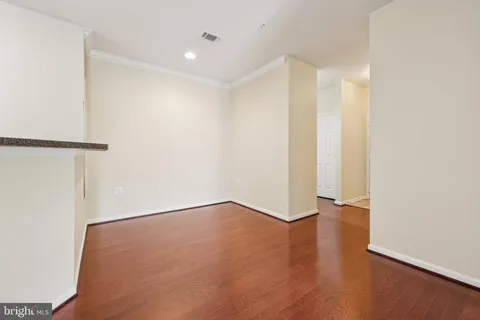 $399,900 | 11355 Aristotle Drive, Unit 8313, Fairfax, VA 22030