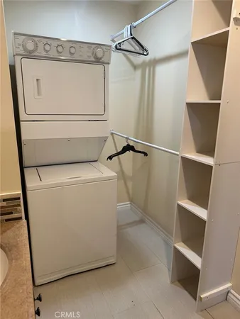 $2,100 | 9019 Farralone Avenue, West Hills, CA 91304