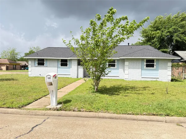 $2,500 | 5503 Bertellis Lane, Houston, TX 77091