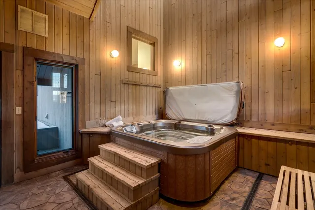 $6,500,000 | 2440 Ski Trail Lane, Unit B, Steamboat Springs, CO 80487