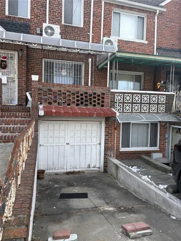 $1,328,000 | 6619 16th Avenue | Bensonhurst