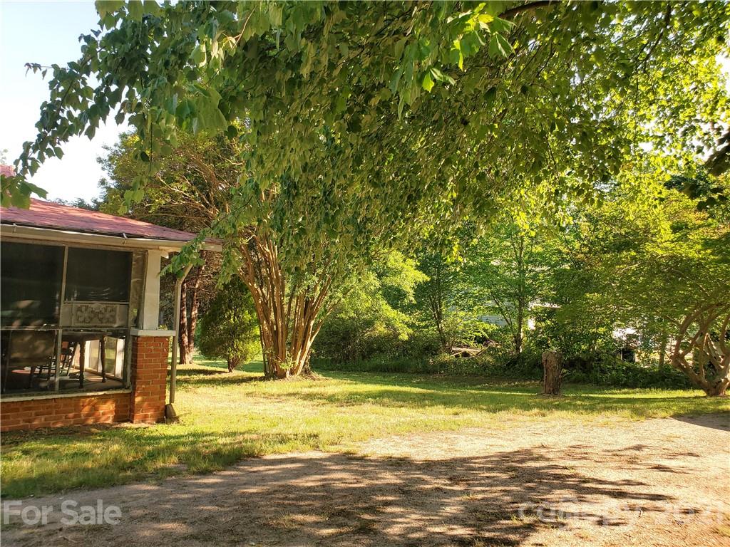226 Buck Collins Road Forest City, NC 28043 - Photo 4 of 43 Gallery Image 4
