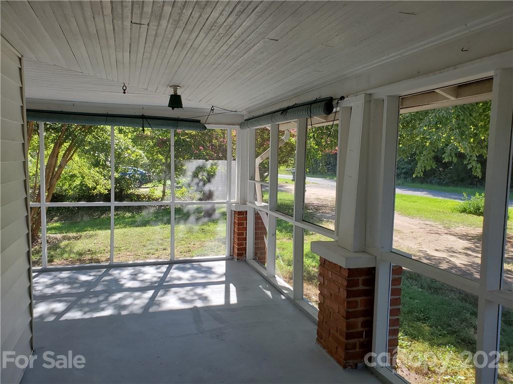 226 Buck Collins Road Forest City, NC 28043 - Photo 9 of 43 Gallery Image 9