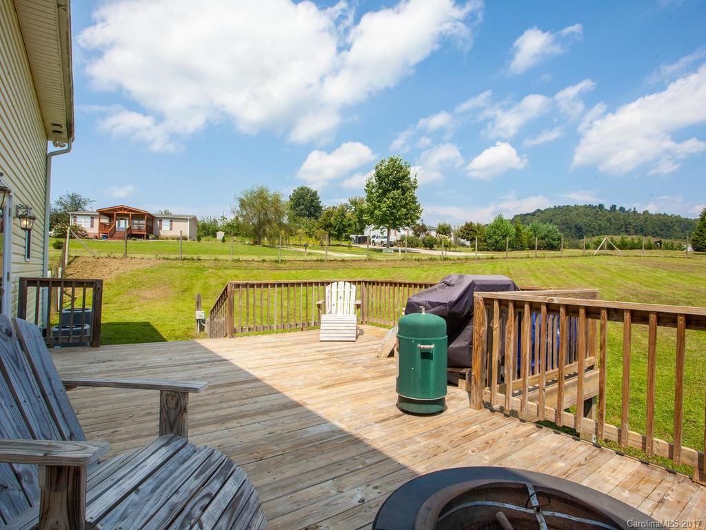 142 Waters Road Hendersonville, NC 28792 - Photo 22 of 24 Gallery Image 22