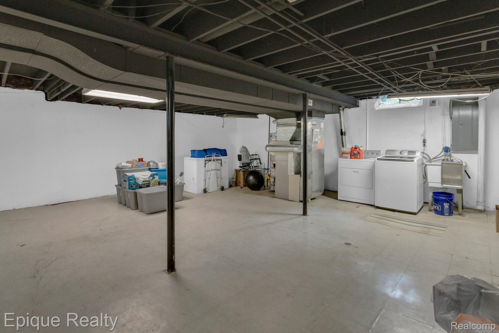 35973 Smithfield Road Farmington, MI 48335 - Photo 25 of 30 Over 1447 sqft basement to make your own