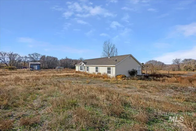 $415,000 | 2476 South 1100 East, Hagerman, ID 83332