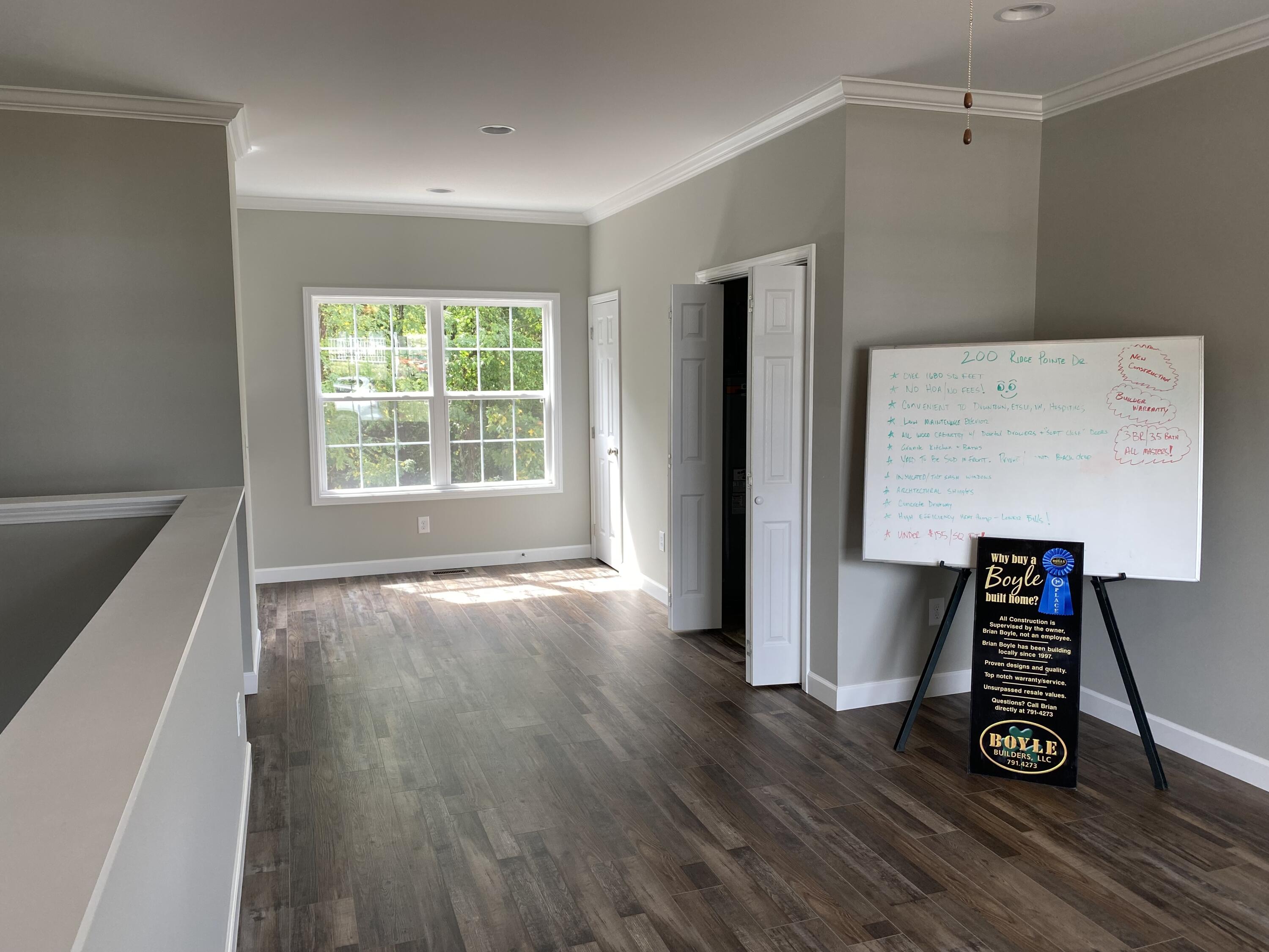 200 Ridge Pointe Johnson City, TN 37604 - Photo 2 of 15 IMG_2090